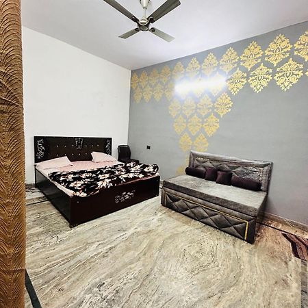 Agrawal Inn Guest House Mathura Kültér fotó