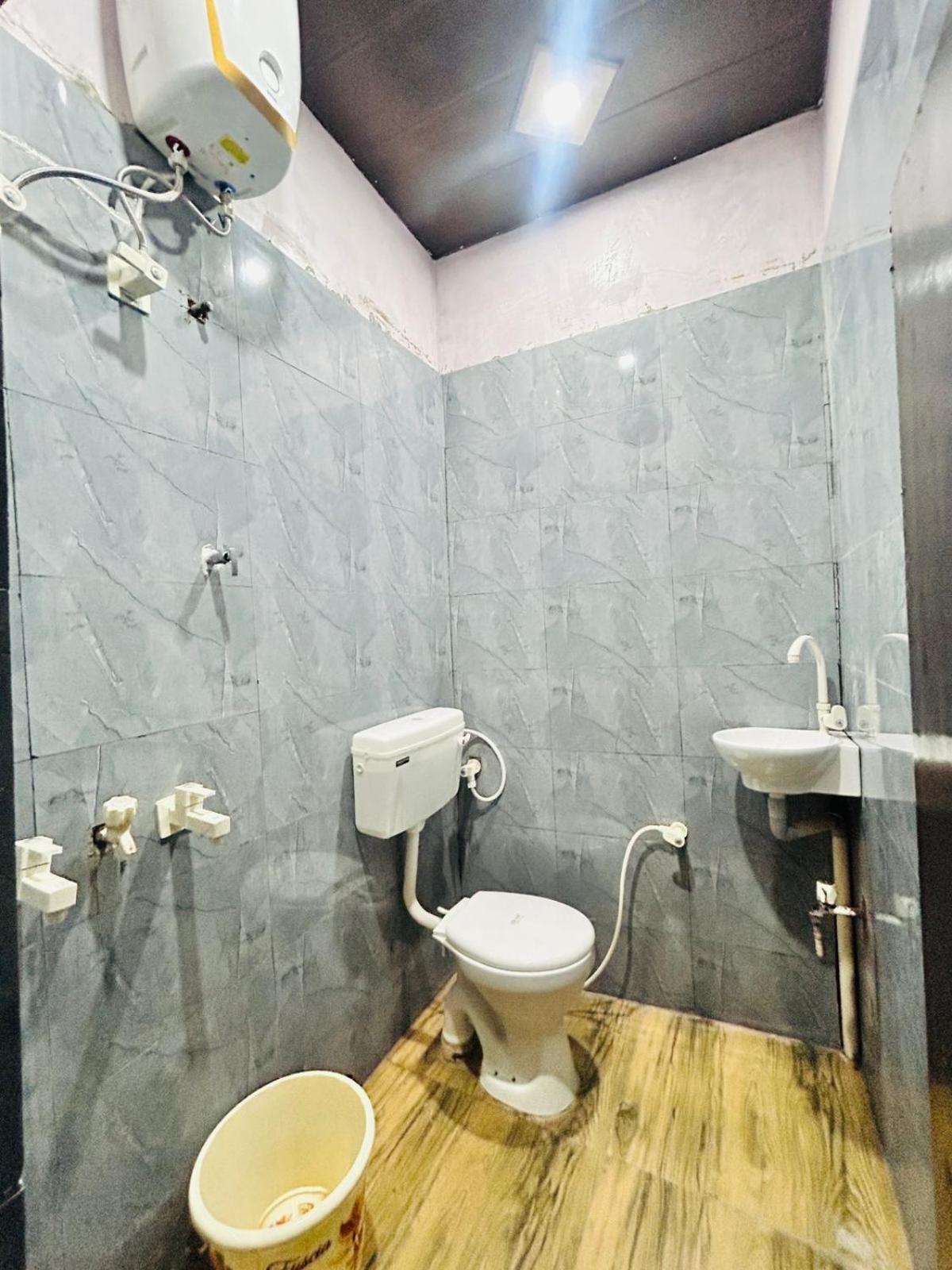 Agrawal Inn Guest House Mathura Kültér fotó