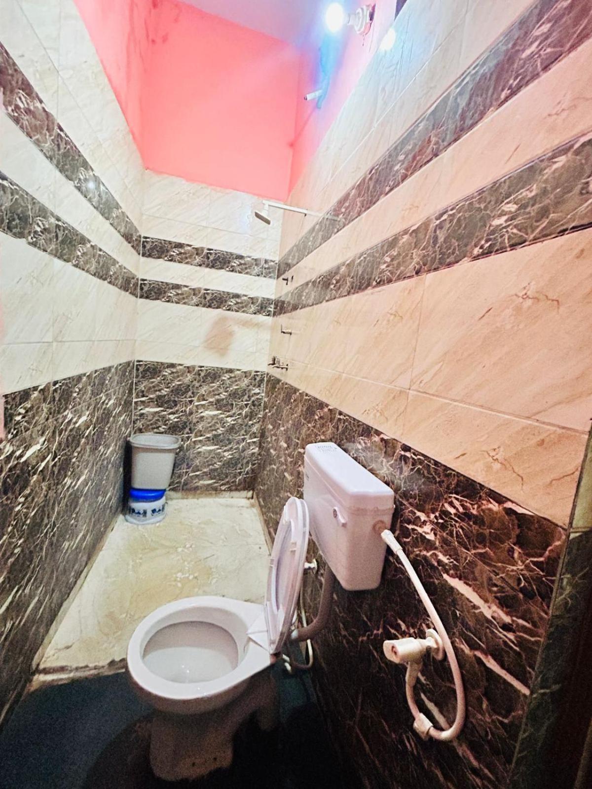 Agrawal Inn Guest House Mathura Kültér fotó