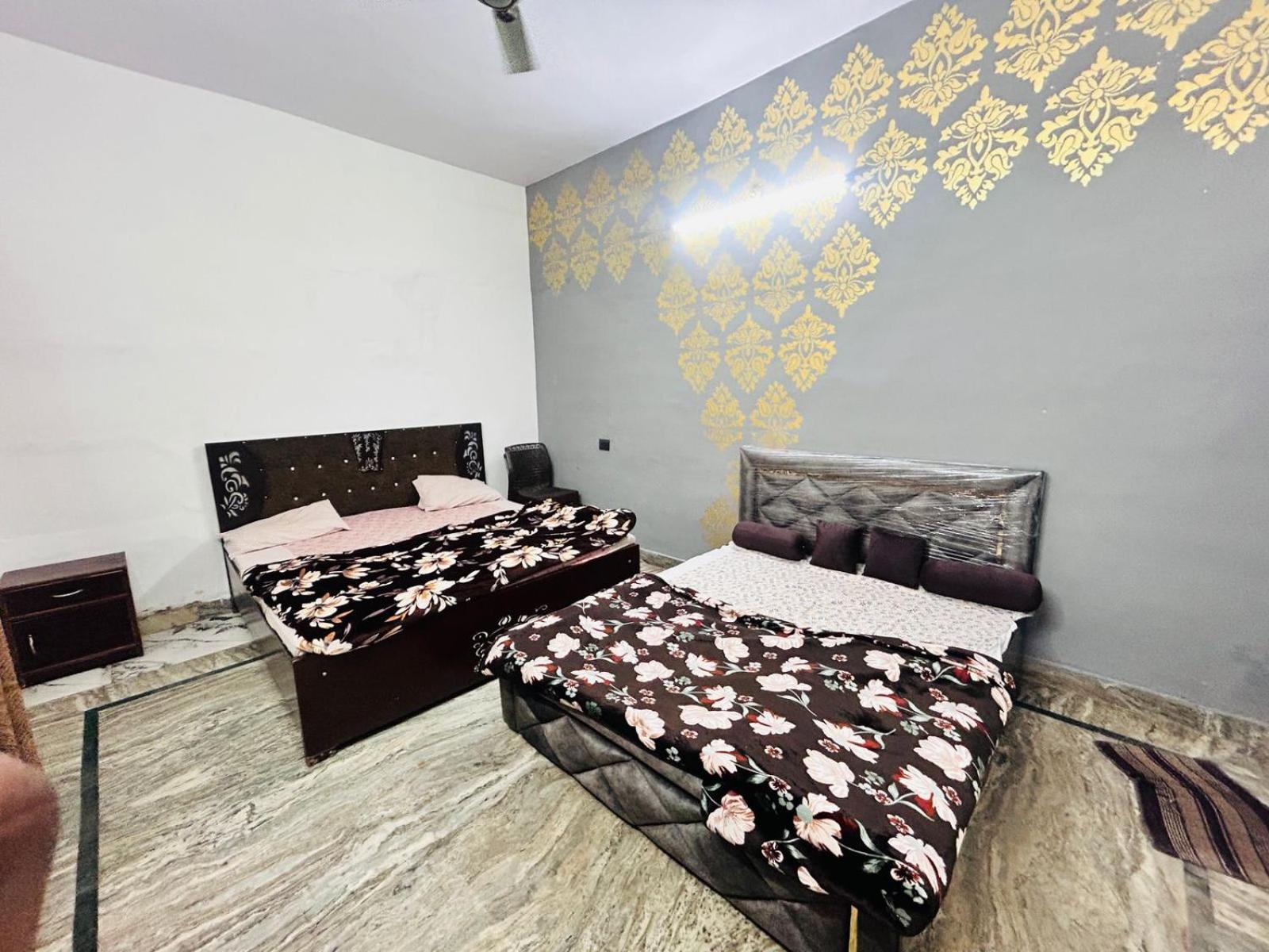 Agrawal Inn Guest House Mathura Kültér fotó