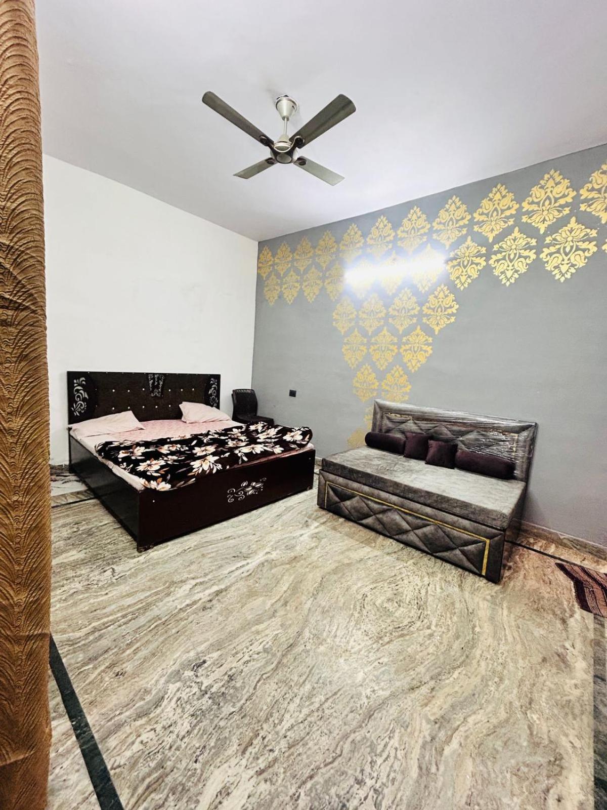 Agrawal Inn Guest House Mathura Kültér fotó