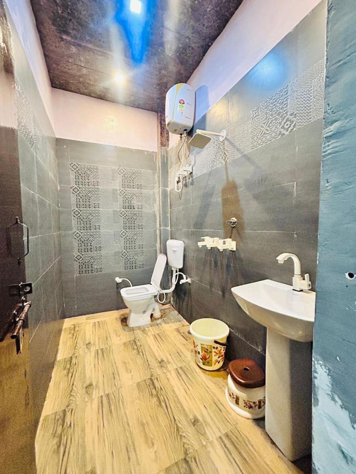 Agrawal Inn Guest House Mathura Kültér fotó
